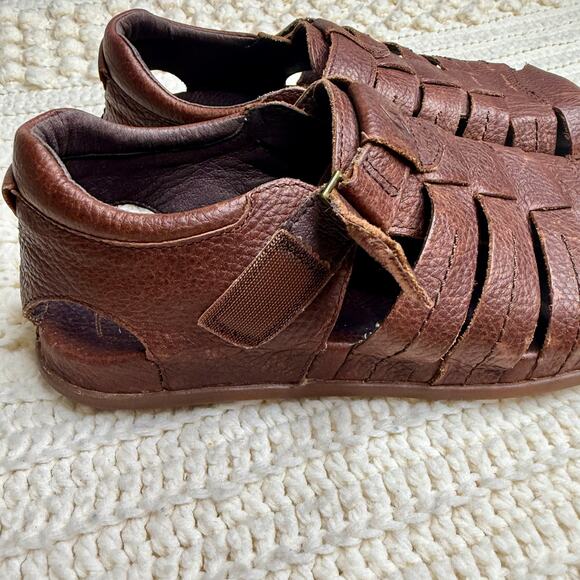 OLUKAI Men's Size 8 Mohalu Fisherman Strappy Comfort Sandal Shoes Brown Leather - Picture 4 of 10